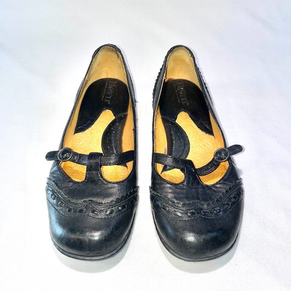 Born Mary Jane T-Strap Wingtip Kitten Heel, Black, Leather, Women's Size 6 - Picture 1 of 9